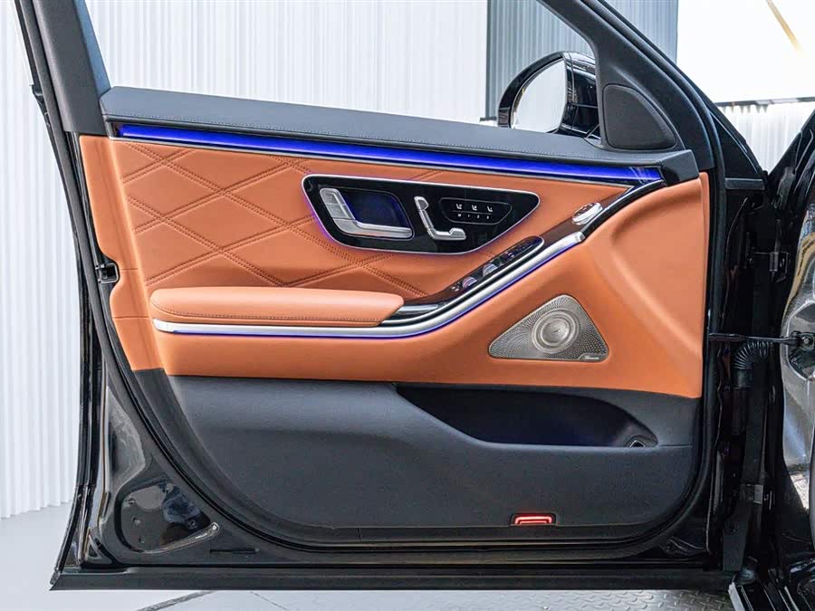 Mercedes-Benz Maybach S Class 2024 #21 Mercedes-Benz Maybach S Class 2024 car image #21