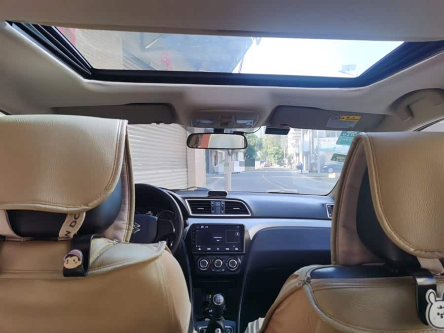 Suzuki Ciaz 2015 изображение автомобиля #21