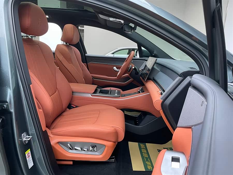 BYD Tang L 2025 #21 BYD Tang L 2025 صورة سيارة #21