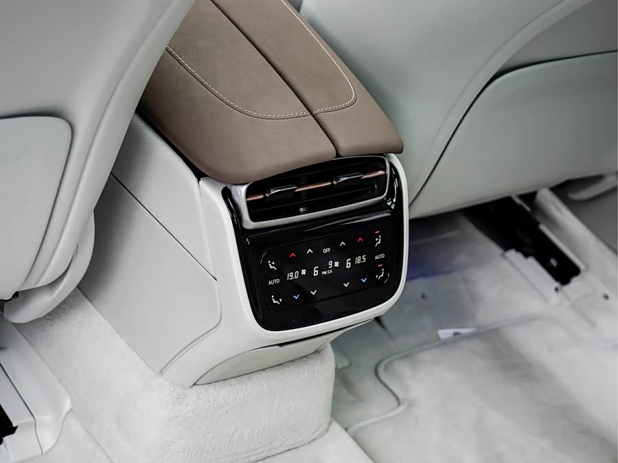 Mercedes-Benz EQS AMG 2024 #21 Mercedes-Benz EQS AMG 2024 car image #21