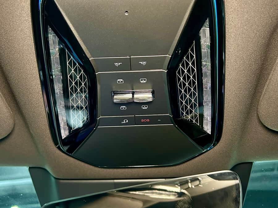 Denza Z9GT 2024 car image #21