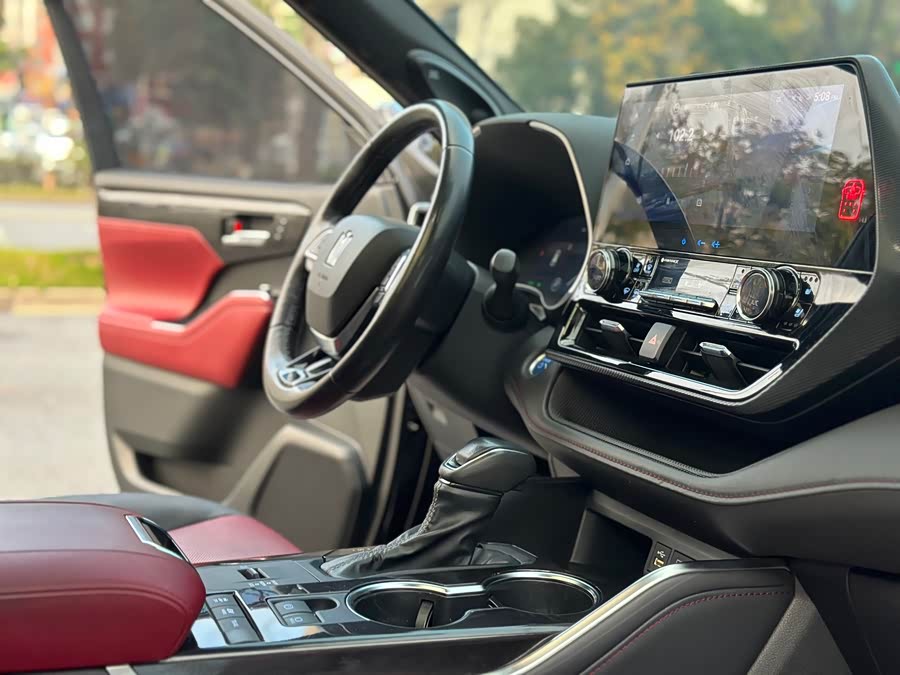 Toyota Crown Kluger 2022 car image #21