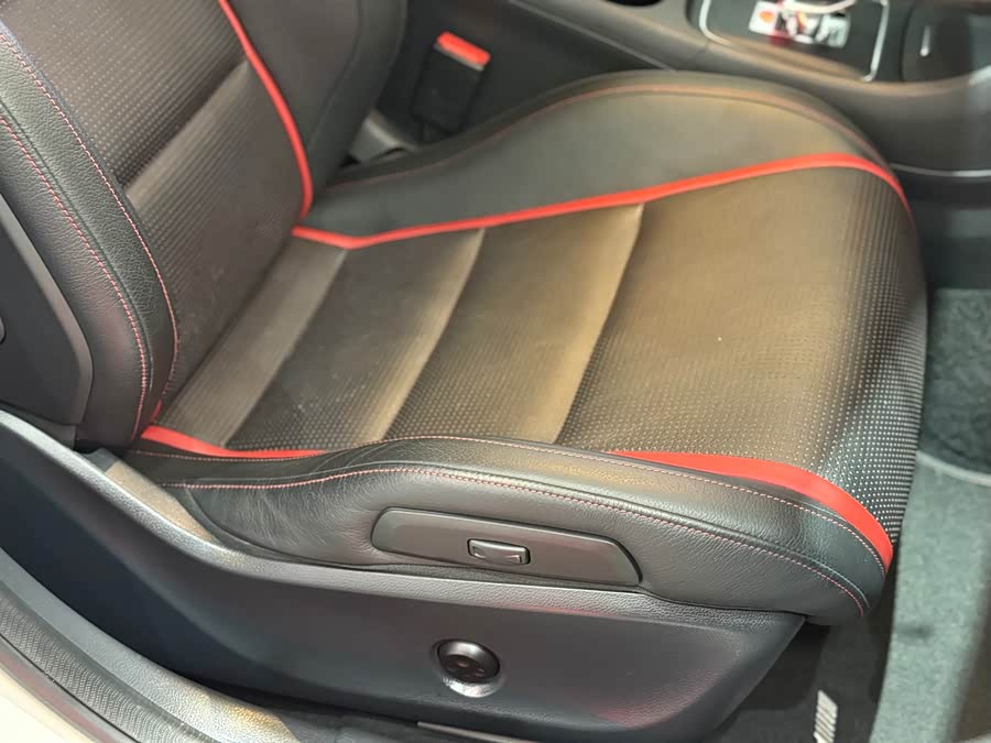 Mercedes-Benz GLA AMG 2015 car image #21