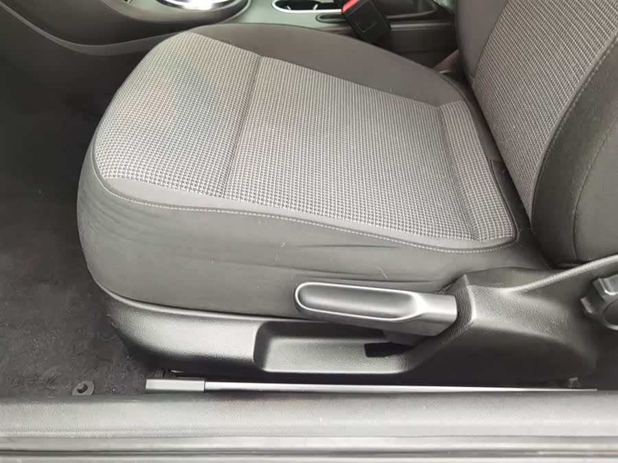Volkswagen 2014 car image #21