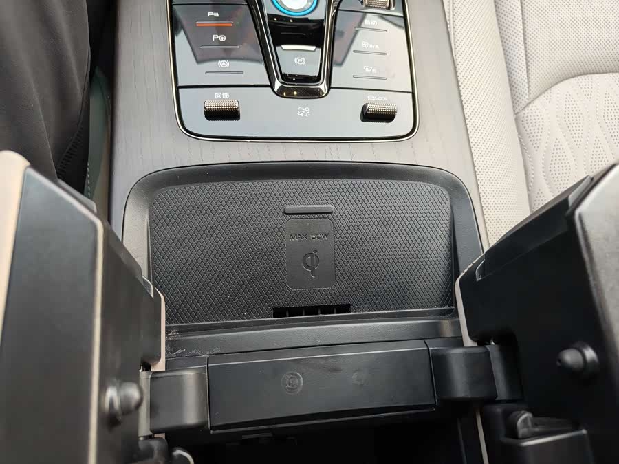 BYD Han 2025 #21 BYD Han 2025 car image #21