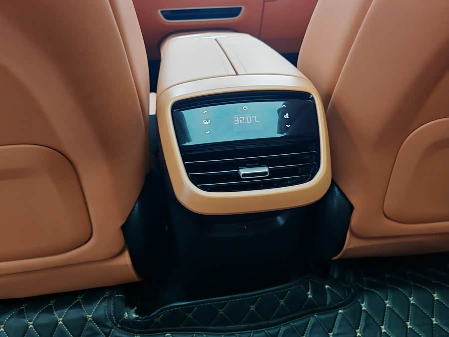 深蓝汽车 深蓝S07 2024 汽车图片 #21