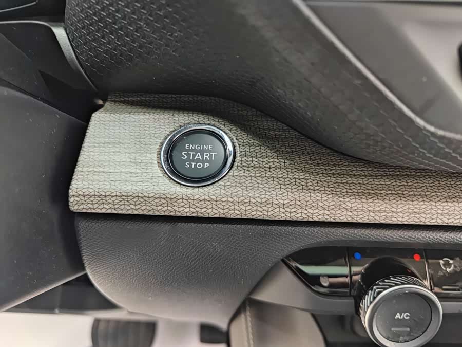 Citroen C5 X 2021 car image #21