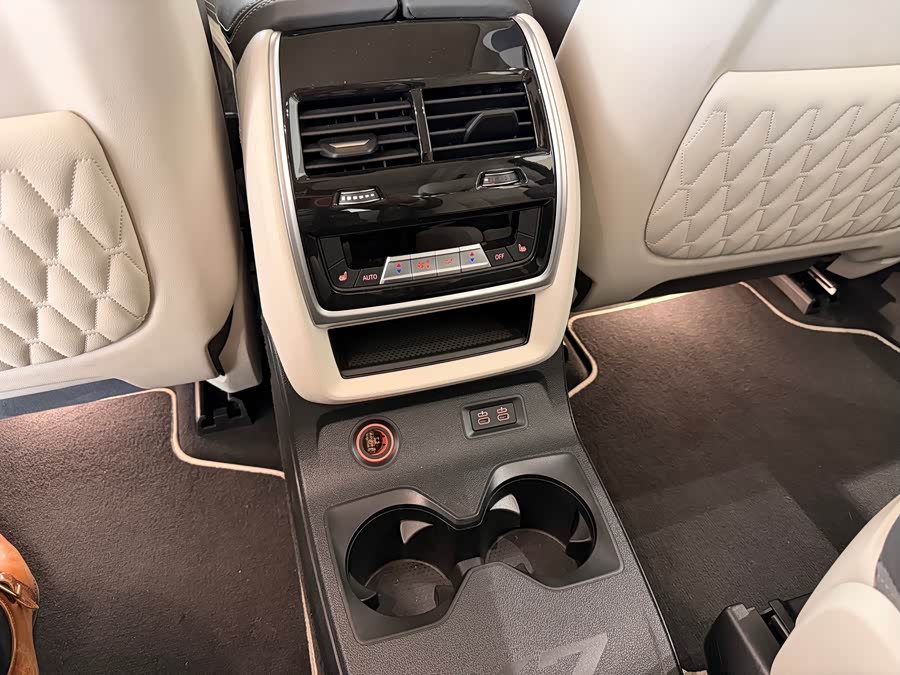 BMW X7 M60i #21 BMW X7 M60i imagen de coche #21