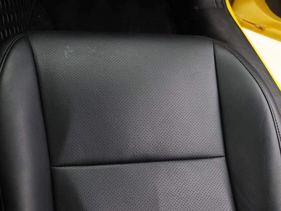 Chevrolet Camaro 2010 car image #21