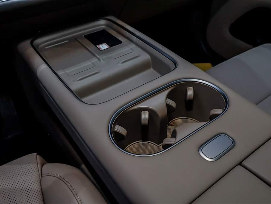 理想汽车 理想i6 2025 汽车图片 #21