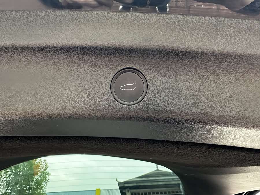 Tesla Model Y 2022 #21 Tesla Model Y 2022 car image #21