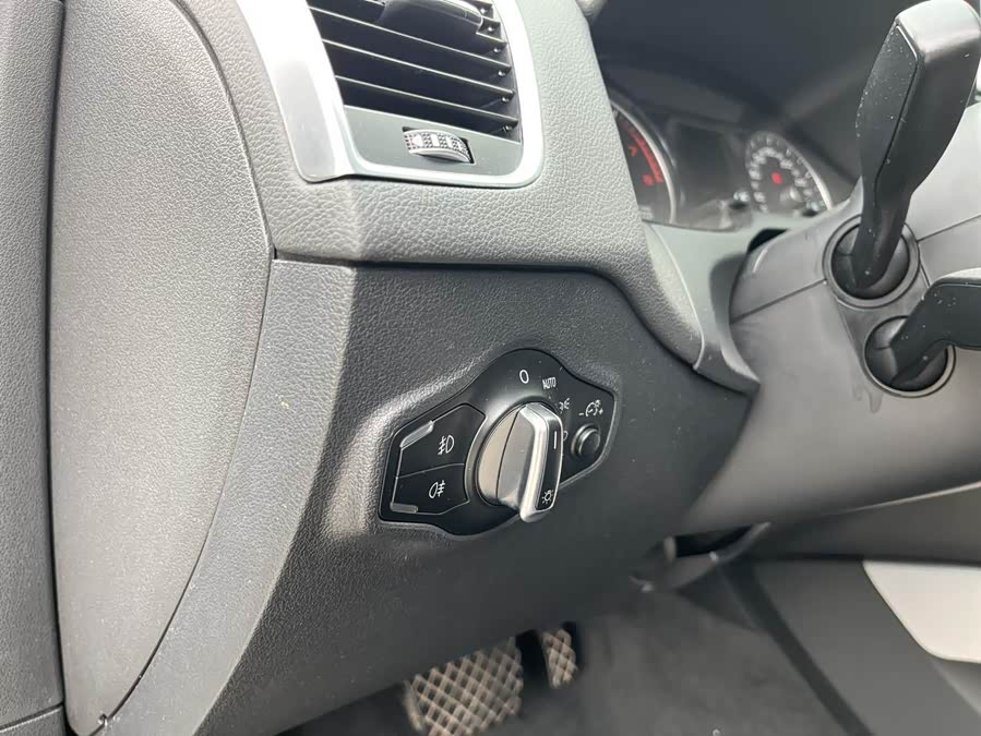 Audi Q5 2014 car image #21