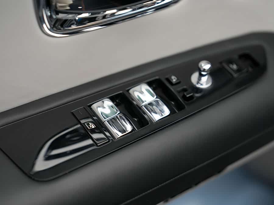 劳斯莱斯 古思特 2023 汽车图片 #21