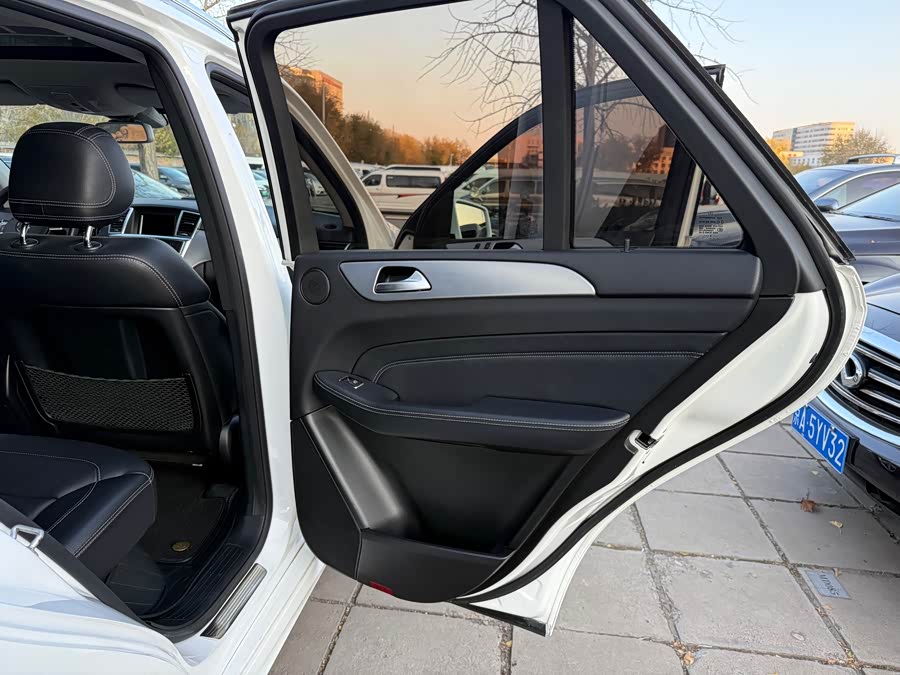 Mercedes-Benz M Class 2014 #21 Mercedes-Benz M Class 2014 car image #21