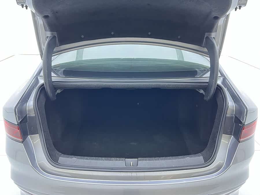BYD Qin Plus 2022 #21 BYD Qin Plus 2022 car image #21