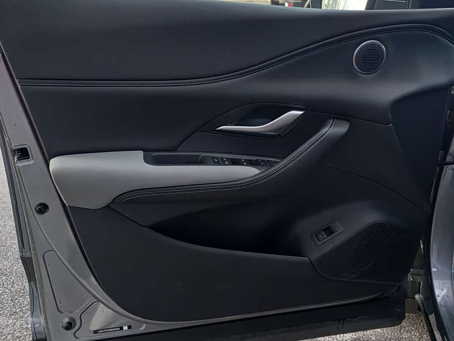 BYD Sea Lion 05 DM-i 2025 car image #21