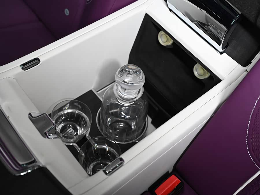 劳斯莱斯 库里南 2022 汽车图片 #21