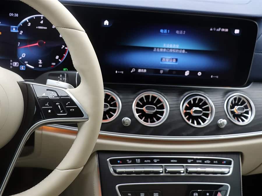 Mercedes-Benz V Class 2020 car image #21