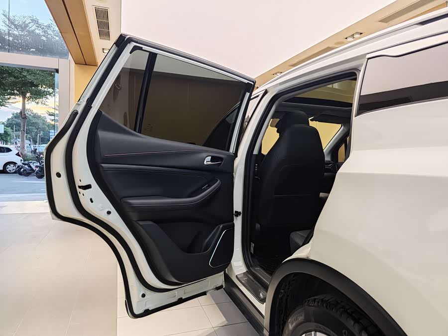 GAC Trumpchi GS4 2021 #21 GAC Trumpchi GS4 2021 صورة سيارة #21