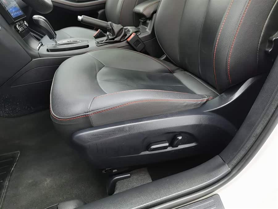 奔腾 奔腾B70 2015 汽车图片 #21