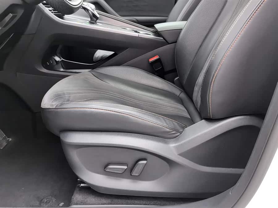 Roewe D5X DMH 2024 car image #21