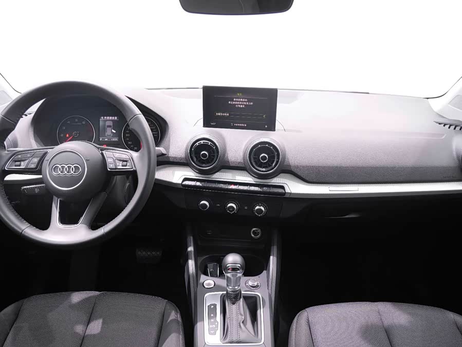 Audi Q2L 2020 immagine di auto #21