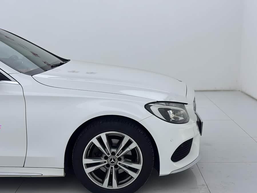 Mercedes-Benz C Class 2016 car image #21