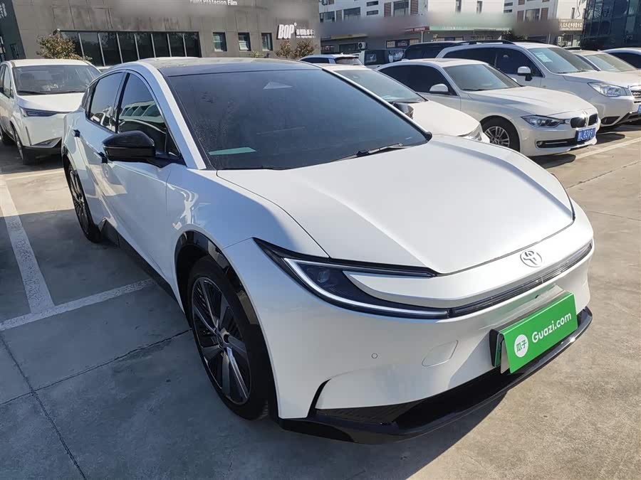 Toyota bZ5 2025 car image #21