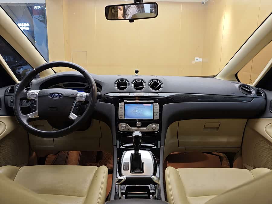 Ford S-MAX 2012 #21 Ford S-MAX 2012 car image #21