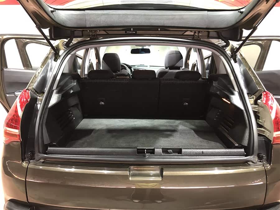Peugeot 3008 2015 صورة سيارة #21