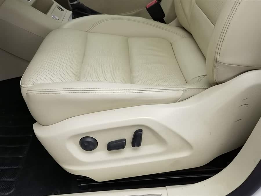 Volkswagen Tiguan 2016 car image #21