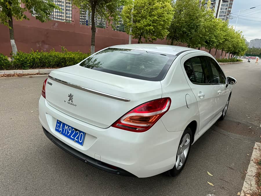 Peugeot 308 2014 #21 Peugeot 308 2014 car image #21