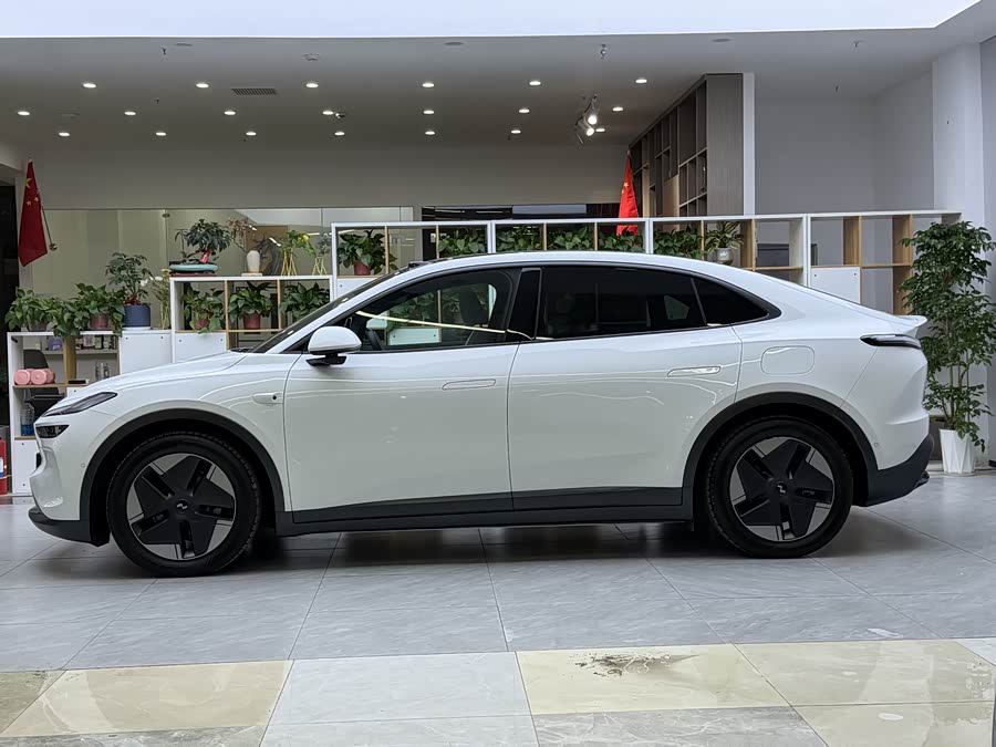 2024 car image #21