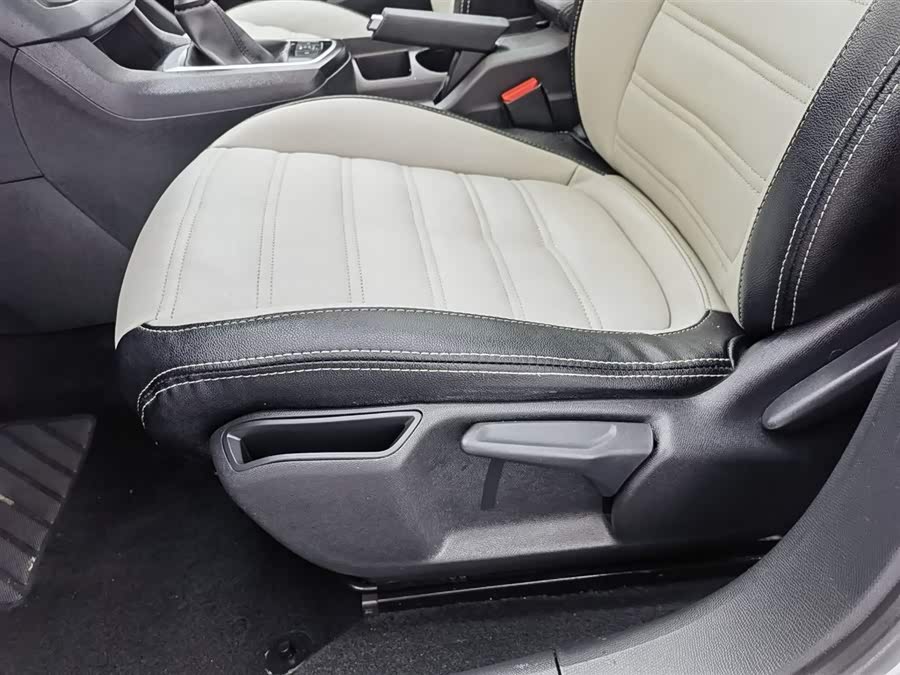 Peugeot 308S 2015 car image #21