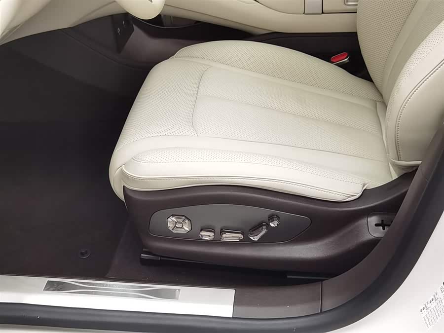 Denza Z9 2024 صورة سيارة #21