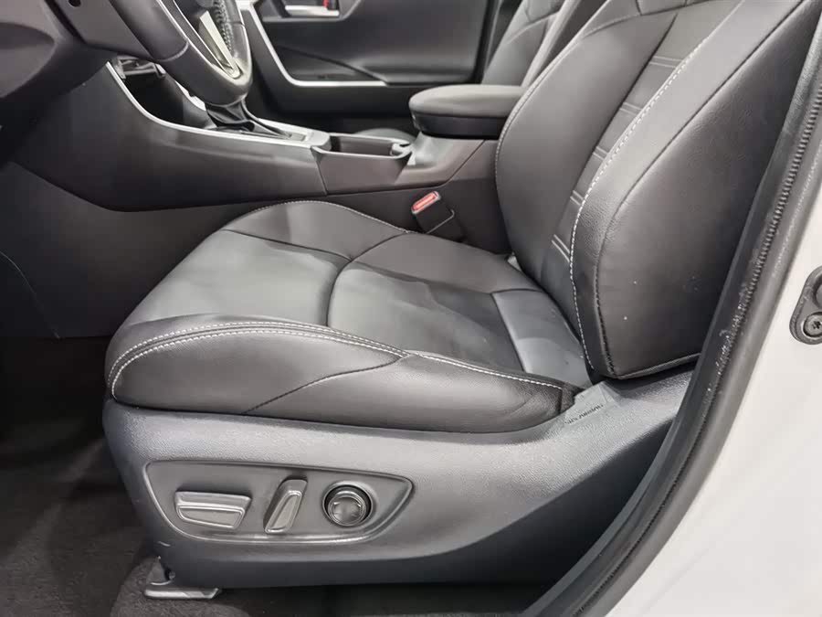 Kia Wildlander 2024 car image #21