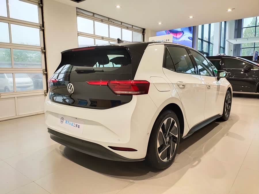 Volkswagen ID.3 2024 immagine di auto #21