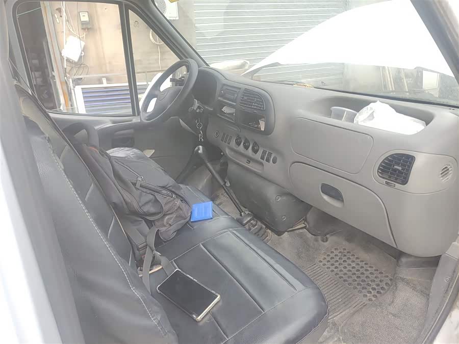 Ford Transit Classic 2015 car image #21