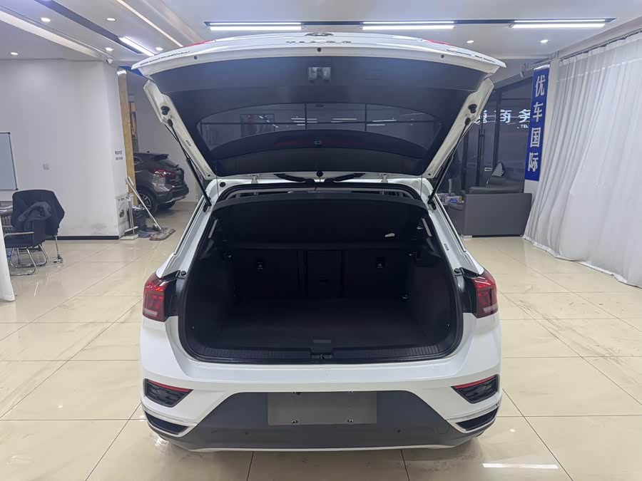Volkswagen T-Roc 2022 #21 Volkswagen T-Roc 2022 car image #21