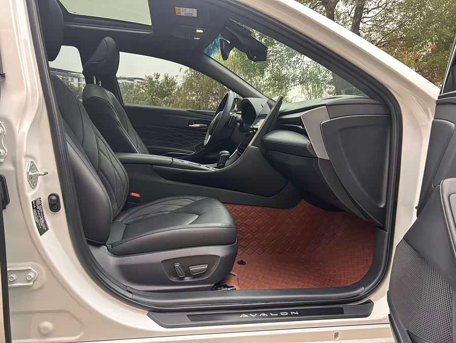 Toyota Avalon 2024 car image #21