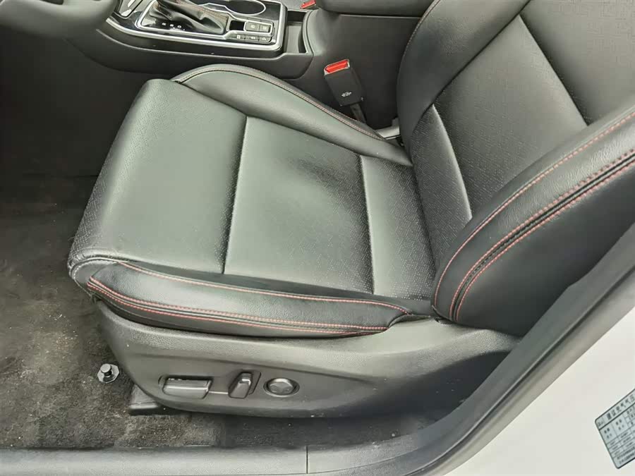 Kia KX5 2022 imagen de coche #21