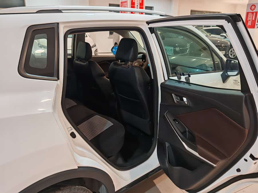 Changan CS15 2020 car image #21