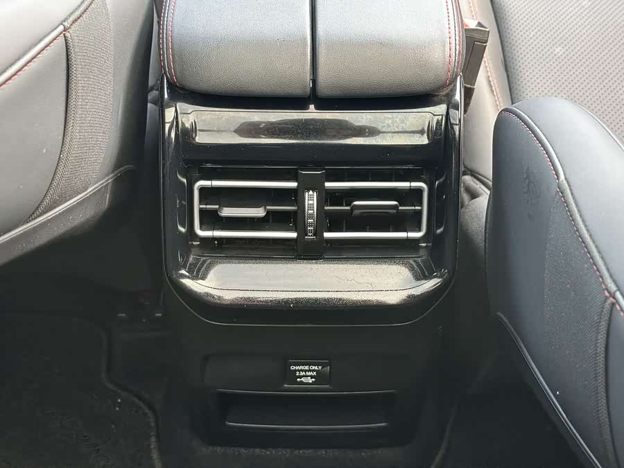 Forthing T5 EVO 2021 image de voiture #21