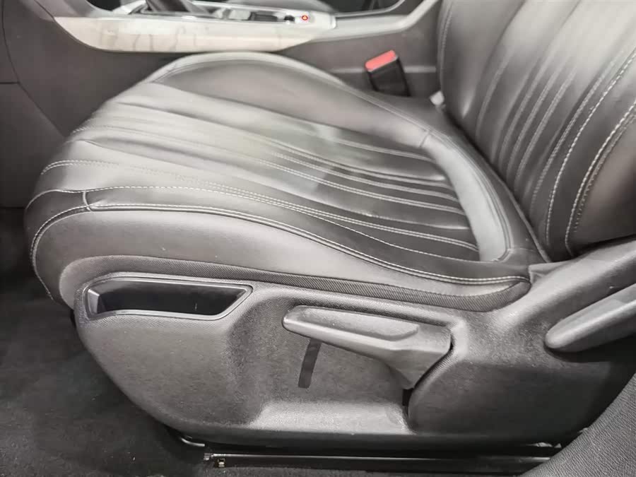 Peugeot 408 2018 car image #21