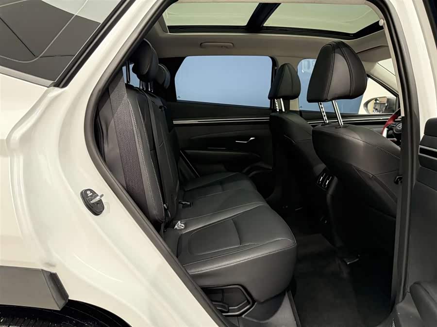 Hyundai Tucson 2024 car image #21