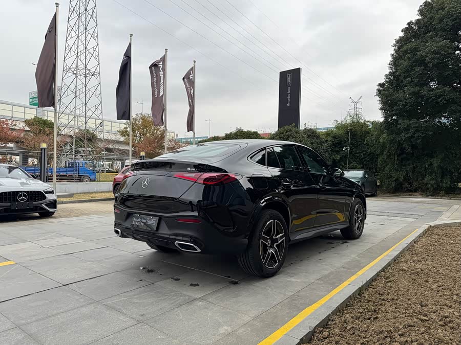 Mercedes-Benz GLC Coupe 2024 #21 Mercedes-Benz GLC Coupe 2024 صورة سيارة #21