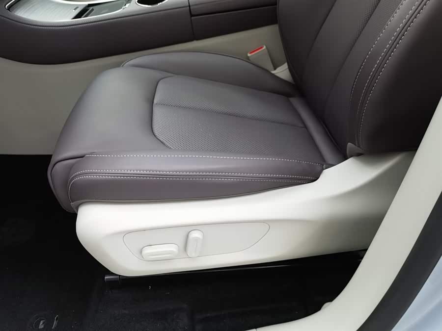 Leapmotor C11 2025 car image #21