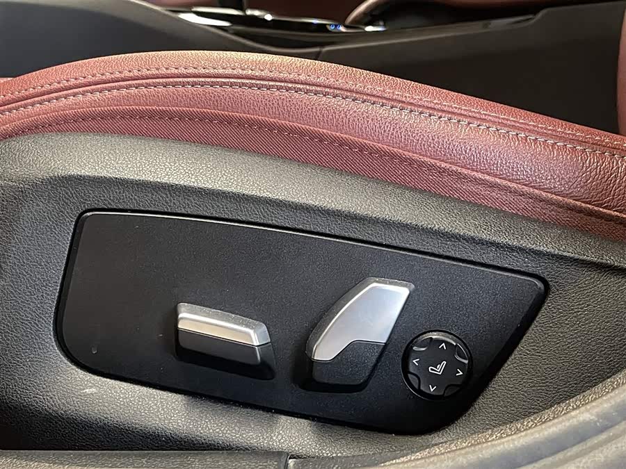 BMW 5 Series New Energy 2021 car image #21