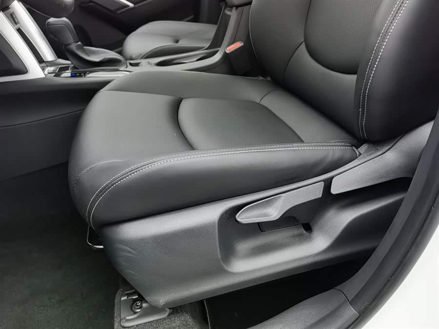 Toyota Corolla Cross 2025 car image #21