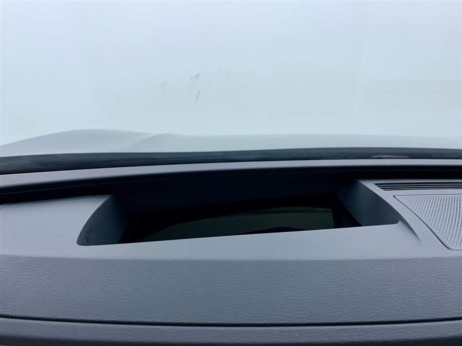 Volkswagen ID.6 X 2022 car image #21